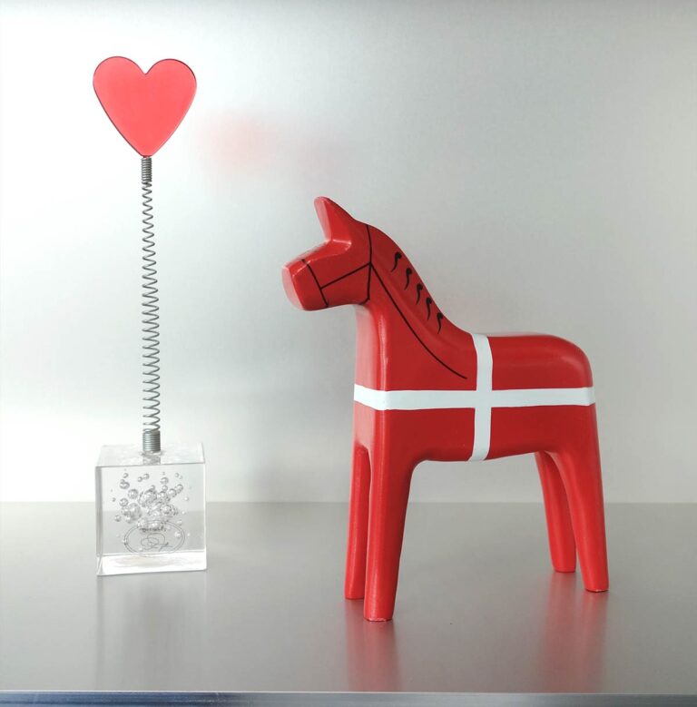 red-heart_horse